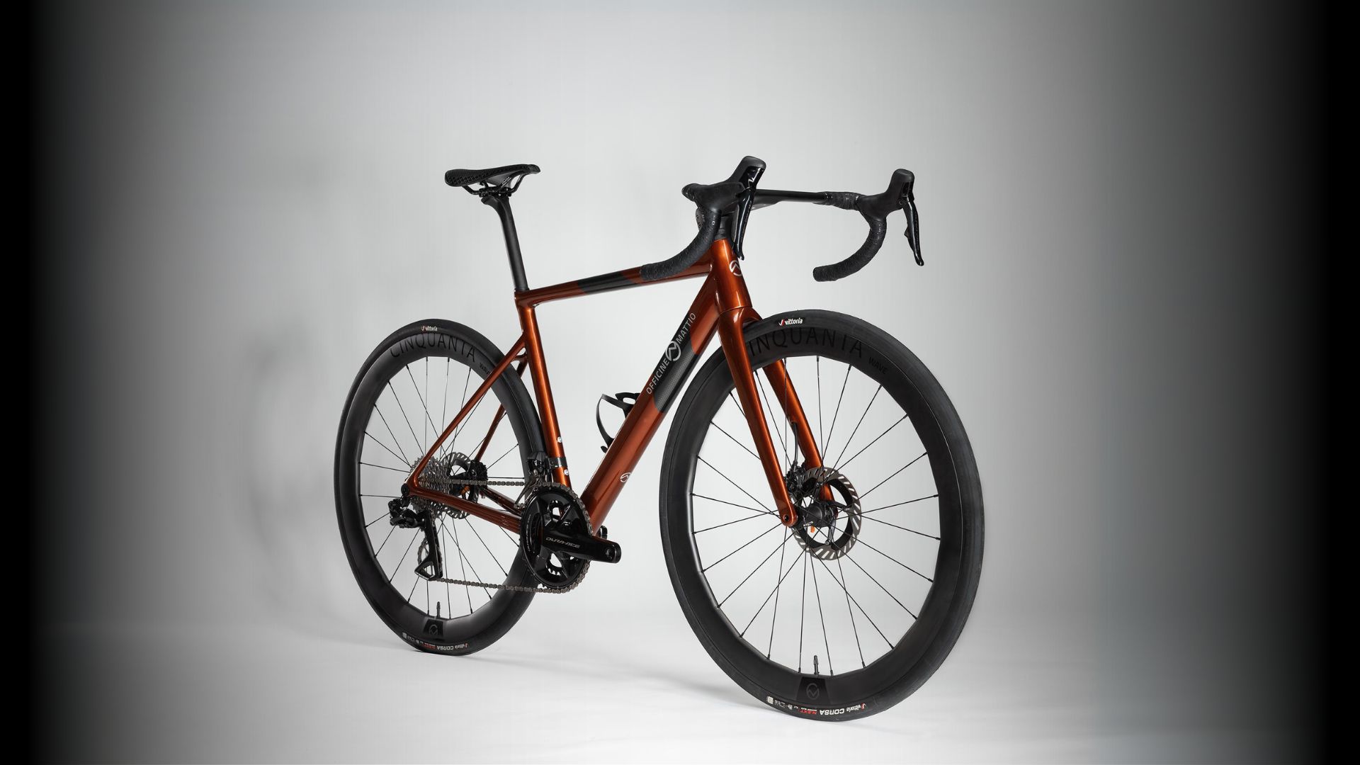 Lemma RT Disc bici da corsa in carbonio su strada italiana
